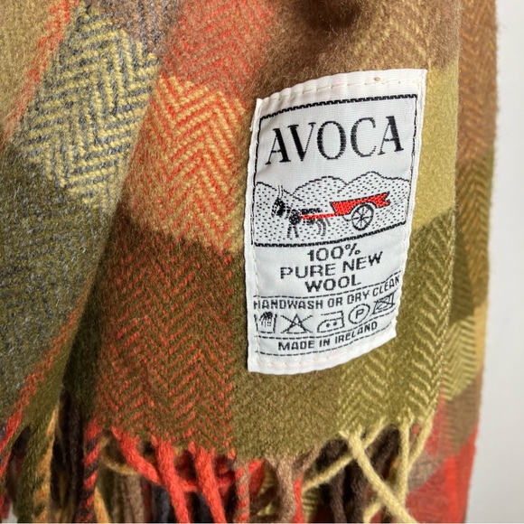 Avoca 100% wool blanket scarf fall colors plaid fringe 25” x 59” - Picture 4 of 6